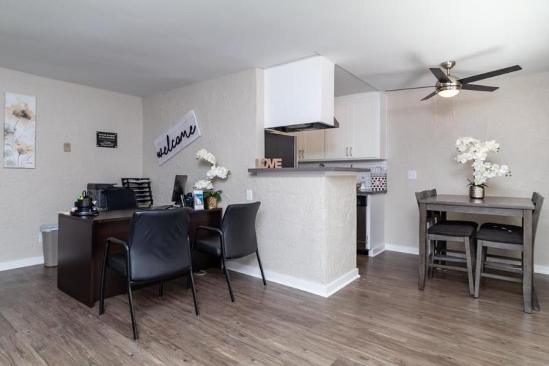 Mosaic at Western Apartments Homes – photo 1 of 48