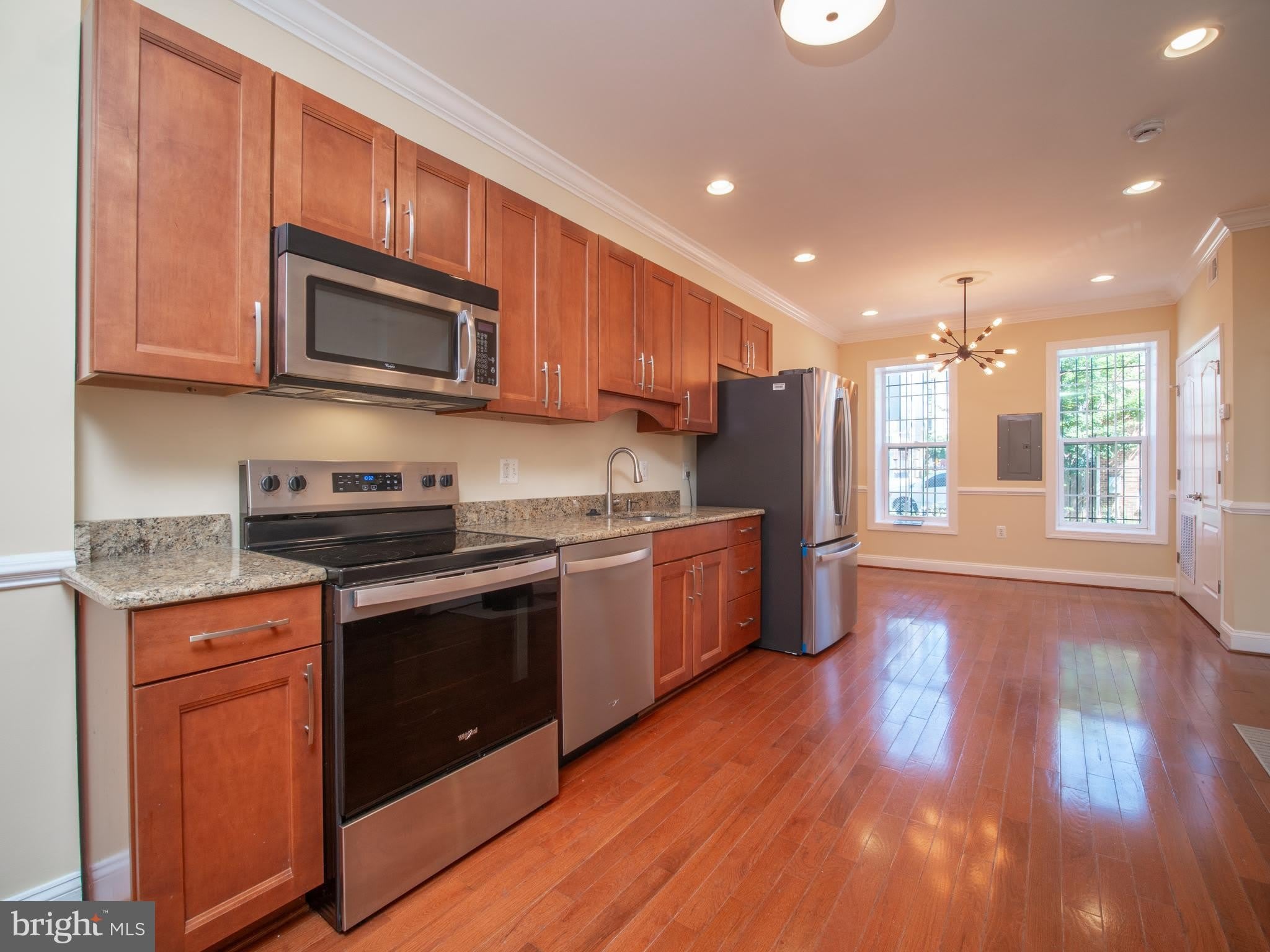 648 Newton Place Nw – photo 1
