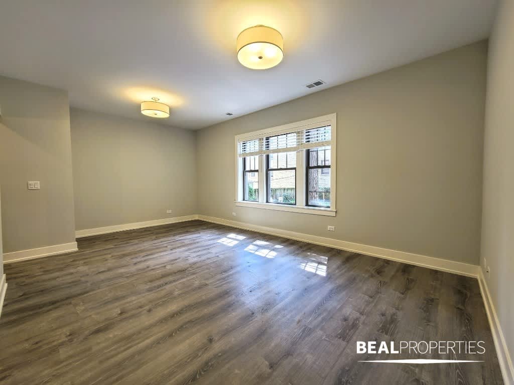 1147 Maple Ave – photo 1