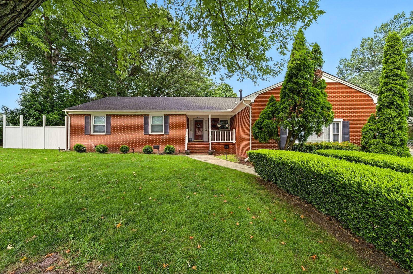 Beautifully Updated 5-Bedroom Brick Ranch on a Corner Lot – photo 1