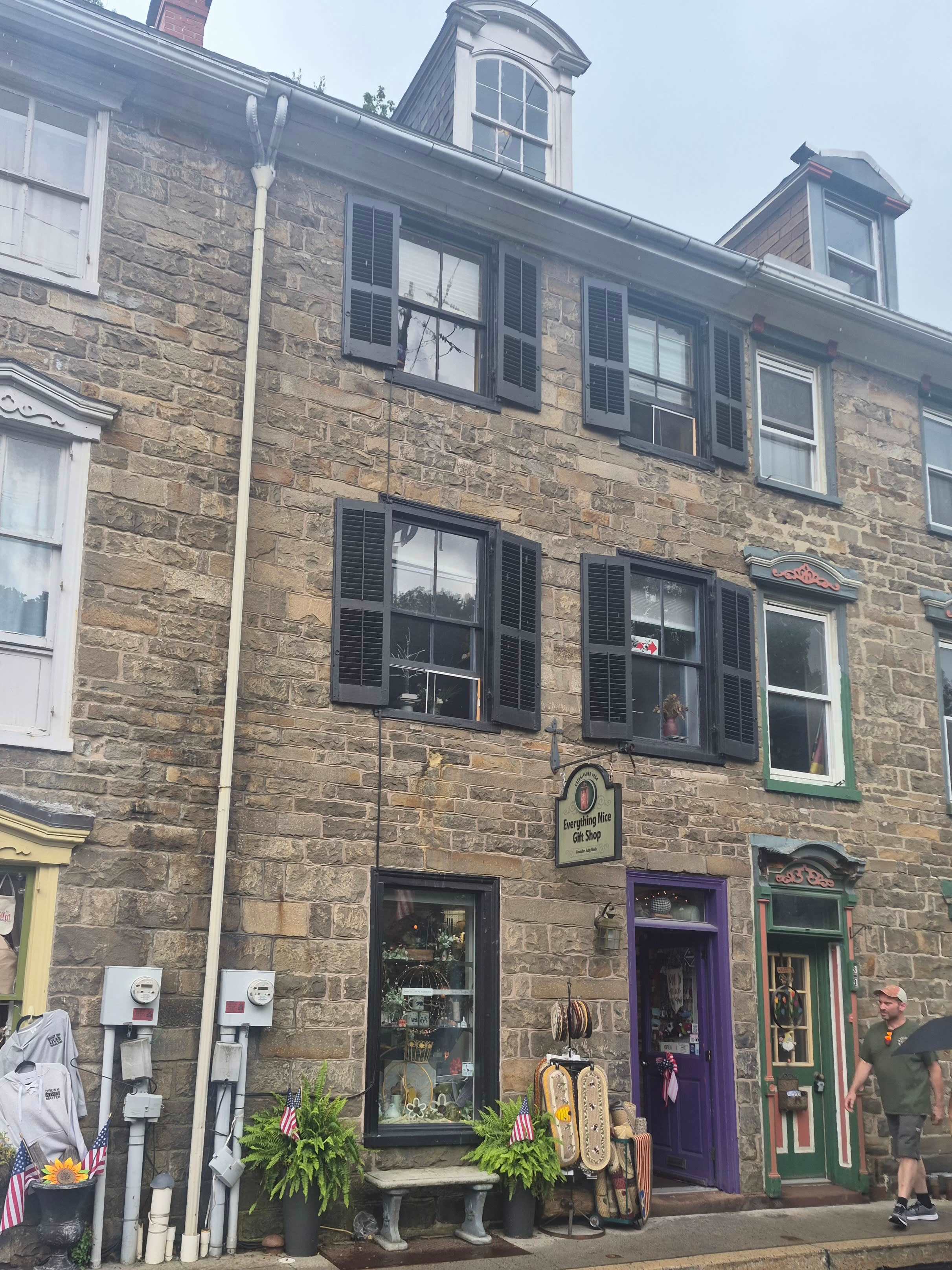 31 Race Street