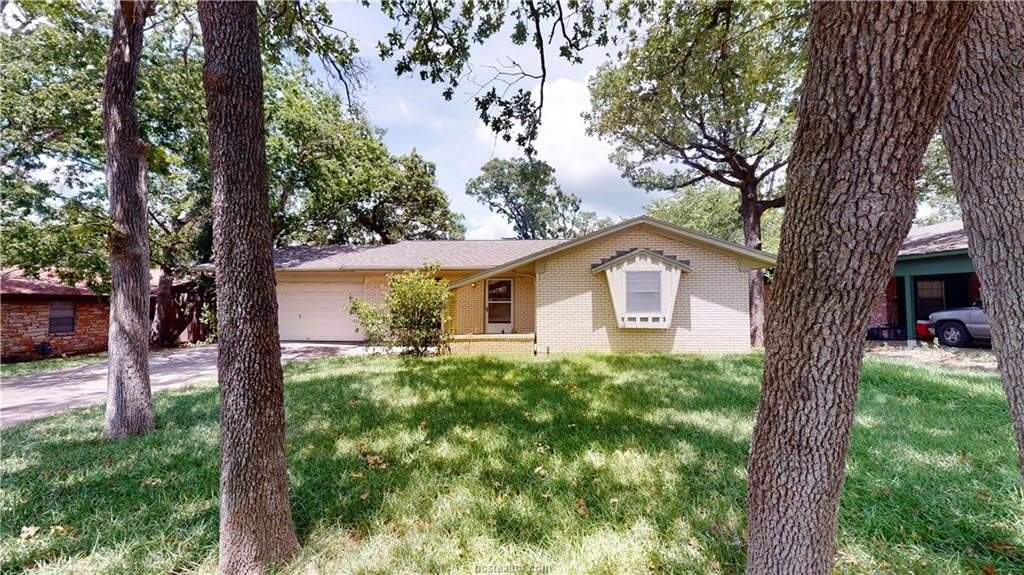 1217 Westover Street – photo 1