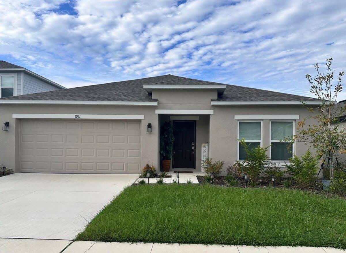 1951 Rosewood Circle – photo 1 of 8