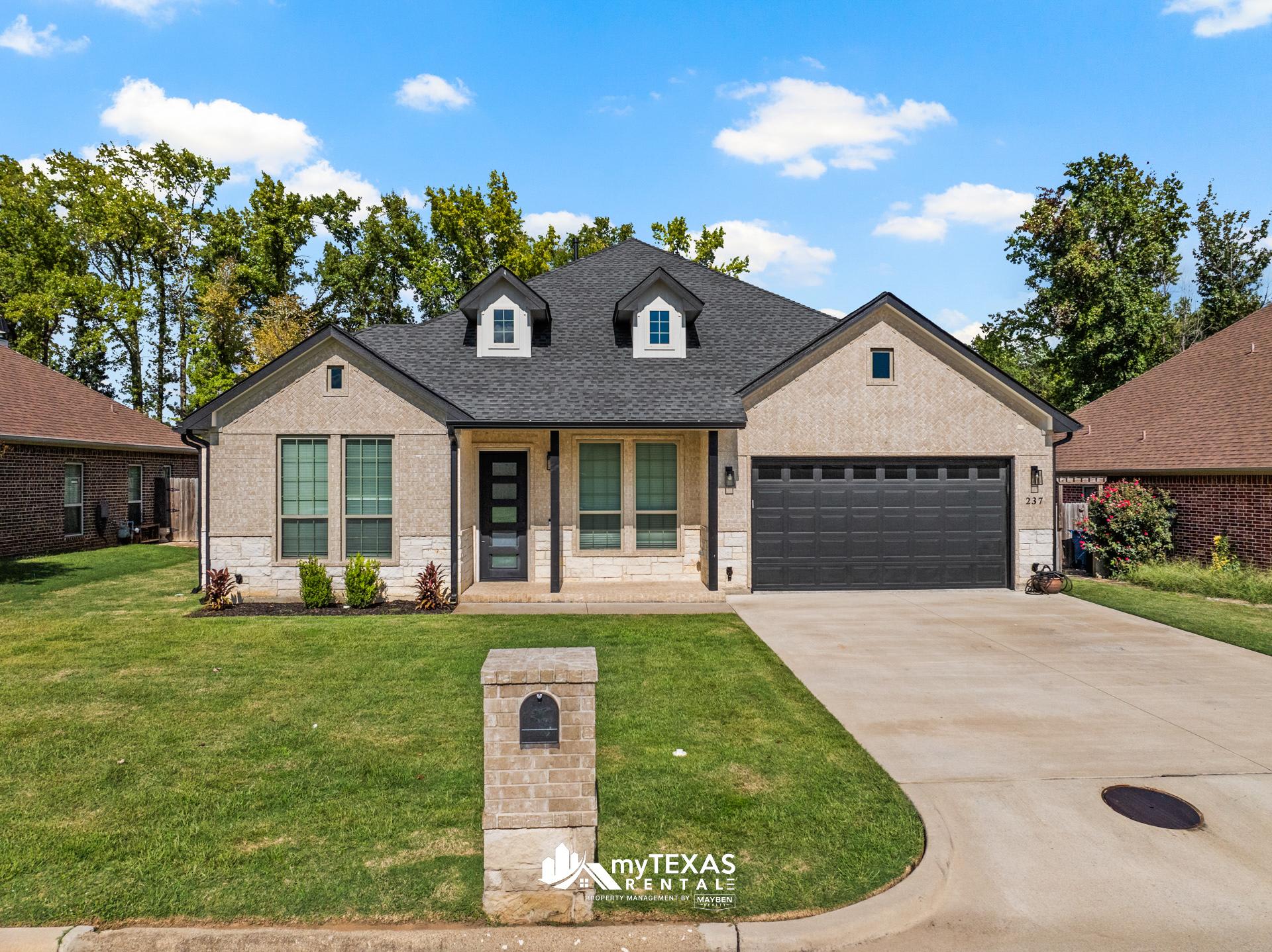 237 Kathryn's Court – photo 1 of 8