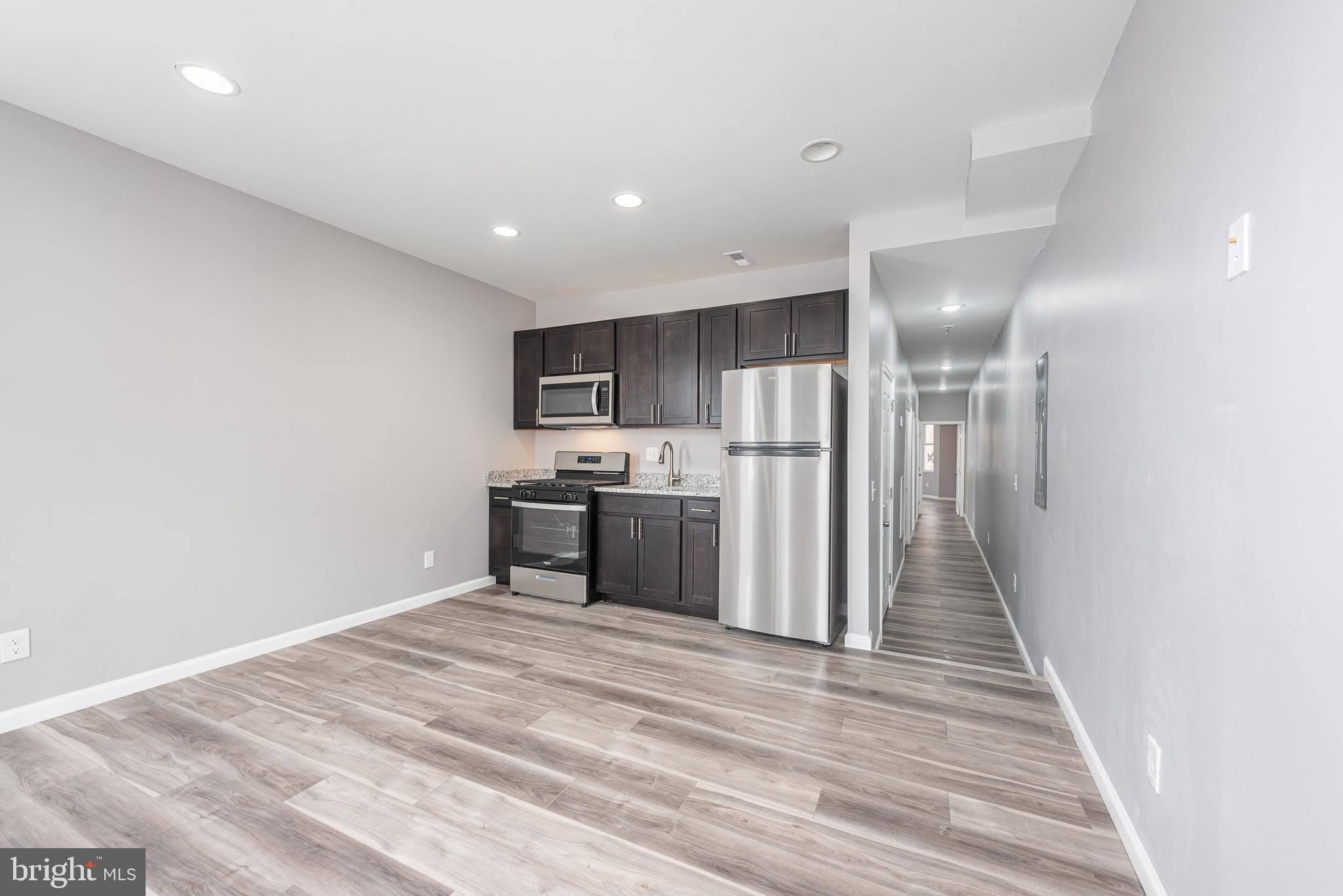2143 DRUID HILL Avenue – photo 1