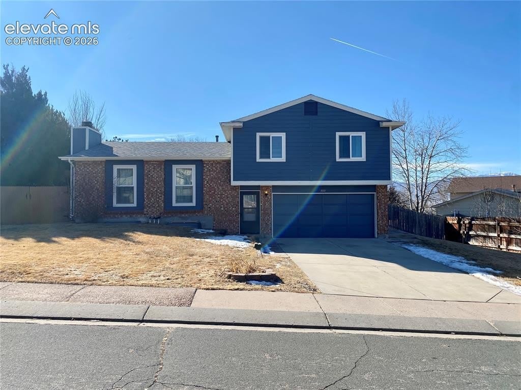 8001 Horizon Drive – photo 1