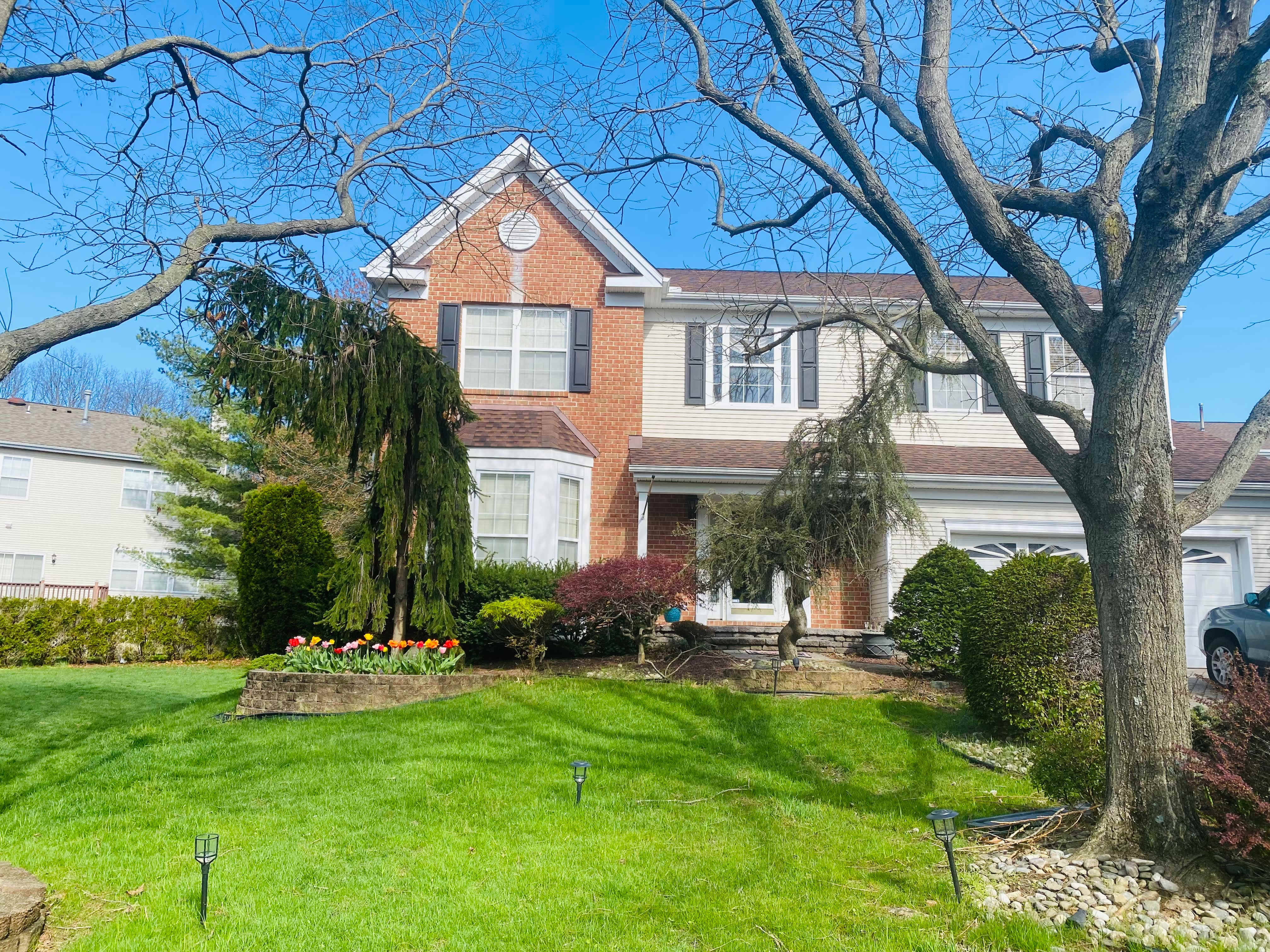 19 Hyde Park Drive – photo 1