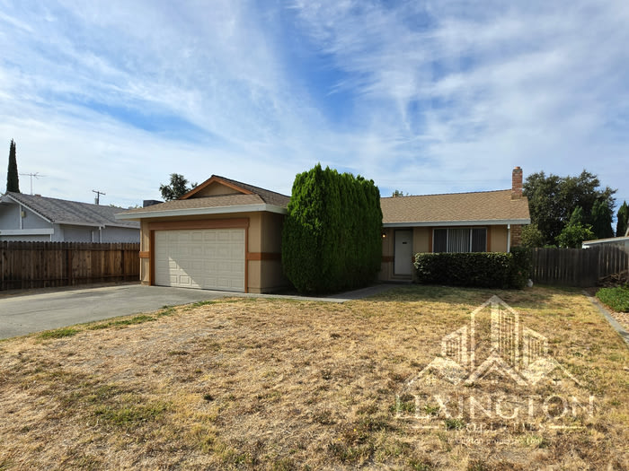 3232 Scotland Drive – photo 1 of 31
