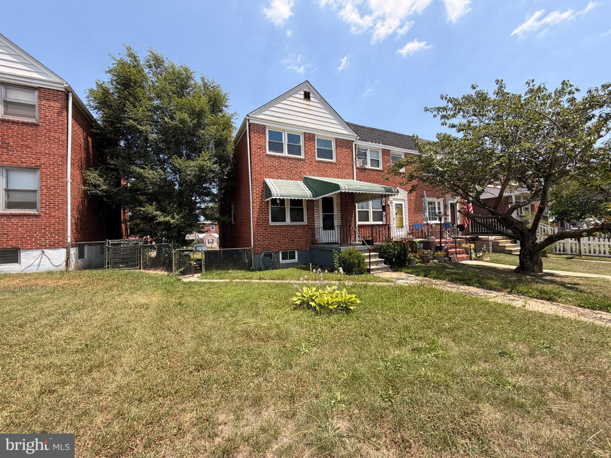 2717 CRESTON Road – photo 1 of 22