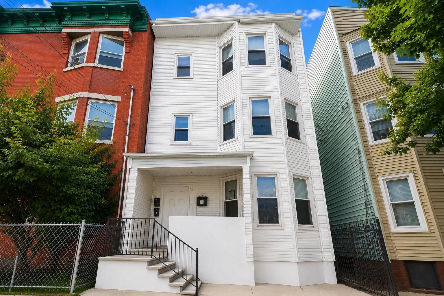 52 3RD ST – photo 1