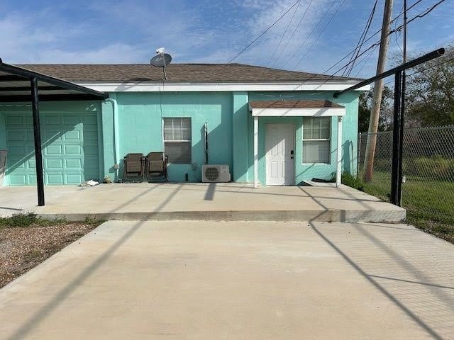633 N Commercial Street N – photo 1 of 14