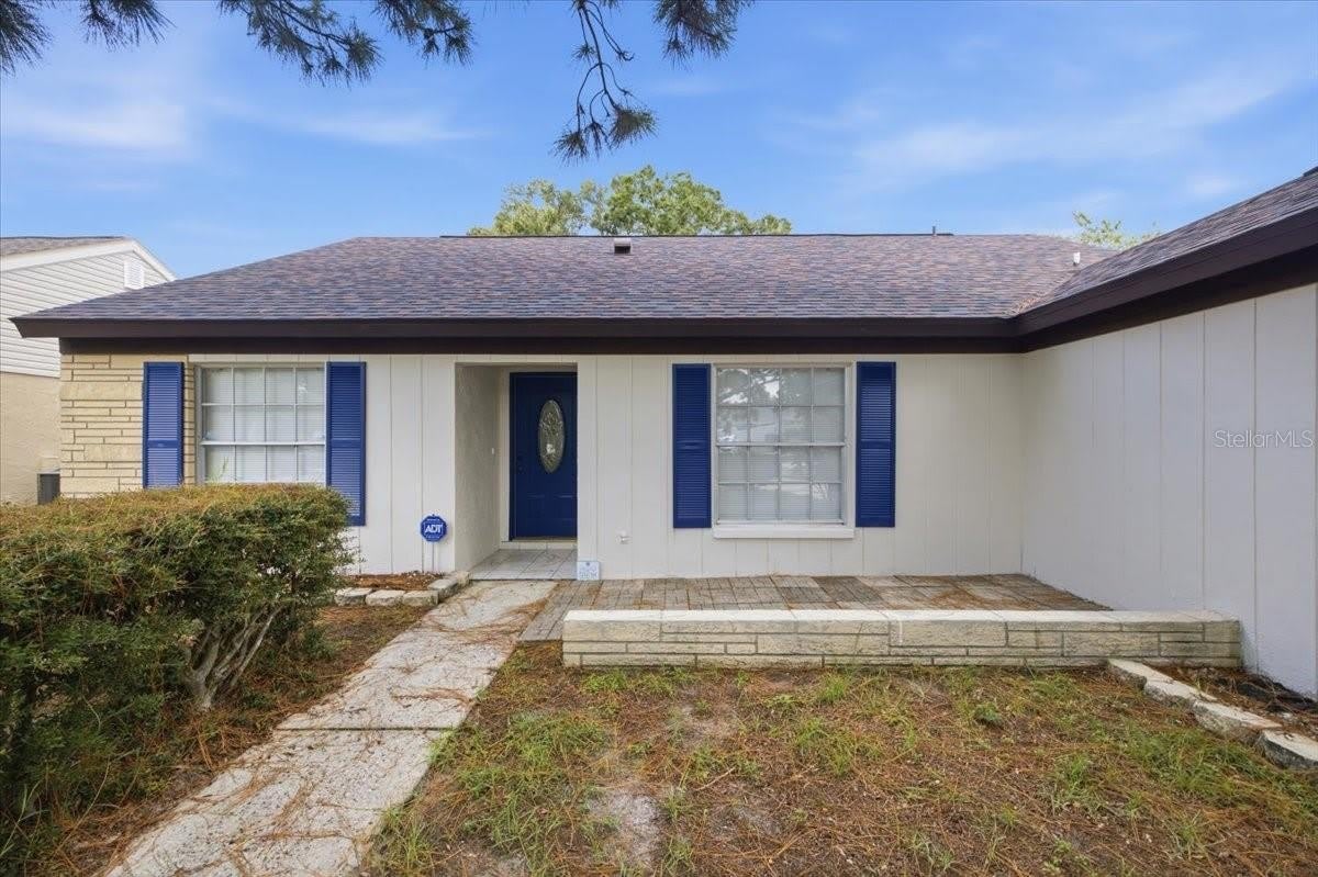 1901 CASTLE BAY Court – photo 1 of 30