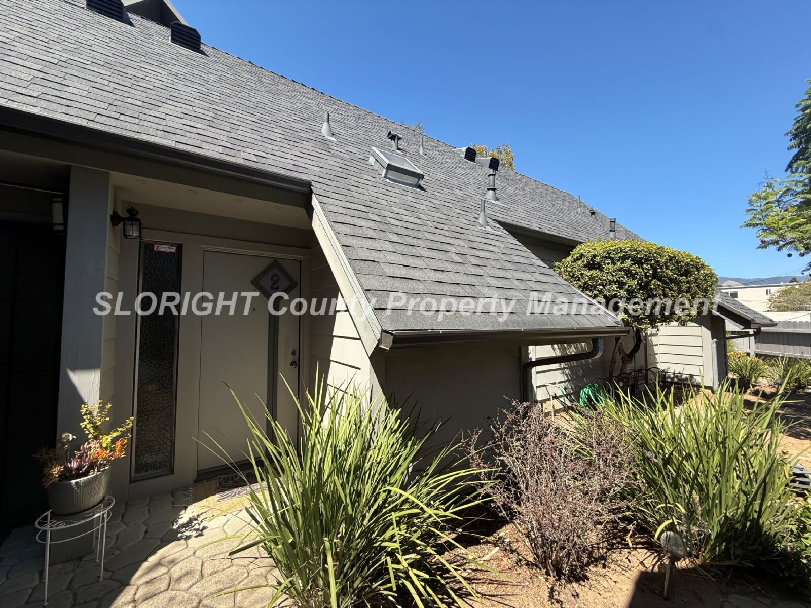 411 Foothill Boulevard – photo 1