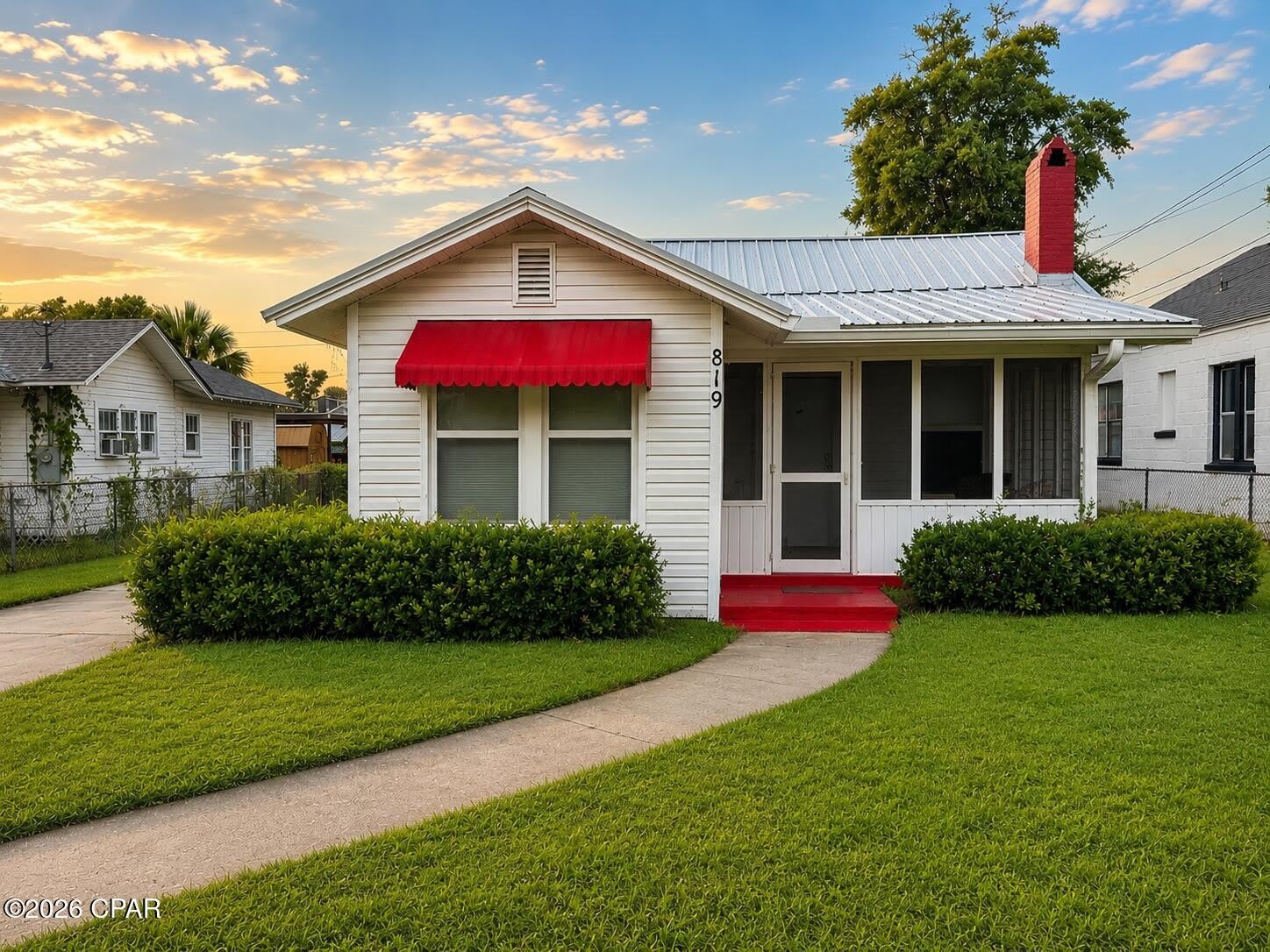 819 Grace Avenue – photo 1 of 27