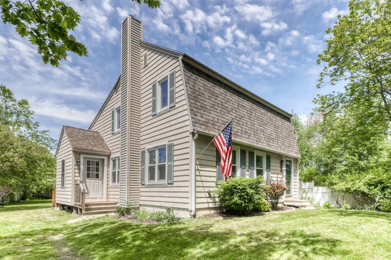 16 Grasshopper Lane – photo 1 of 43