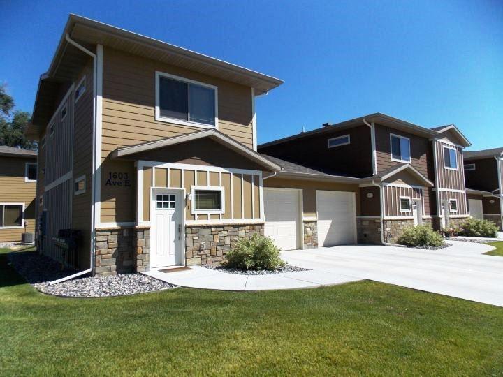 1607 Ave E – photo 1