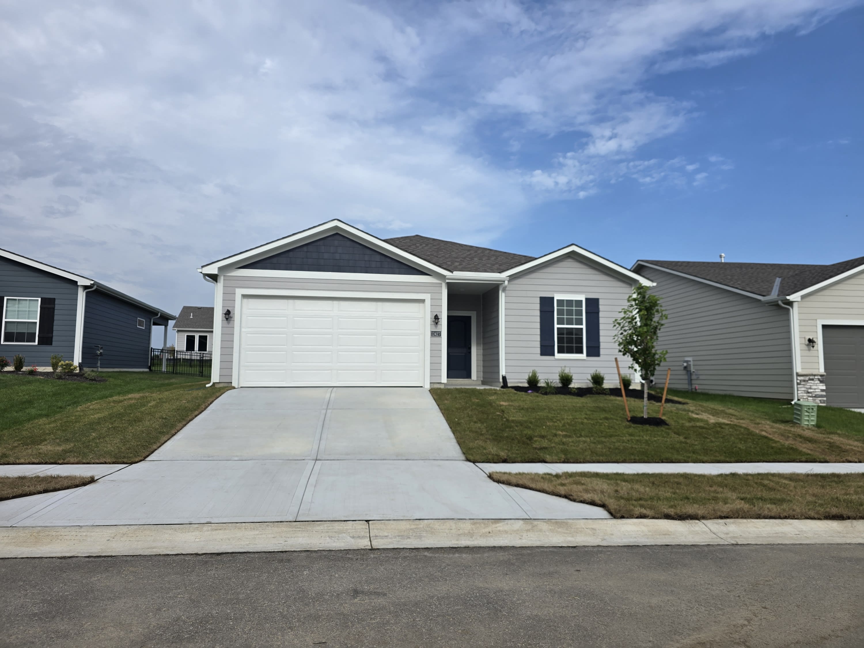 12427 South Aspen Lane – photo 1 of 19