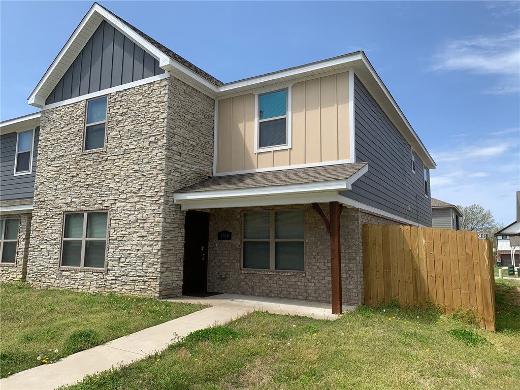 1349 N Corsica Drive – photo 1
