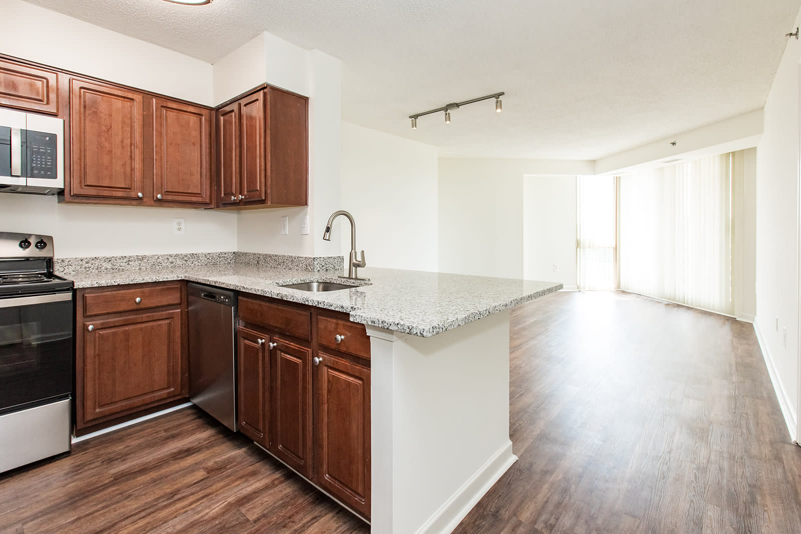 Lake Arbor Towers – photo 1 of 20