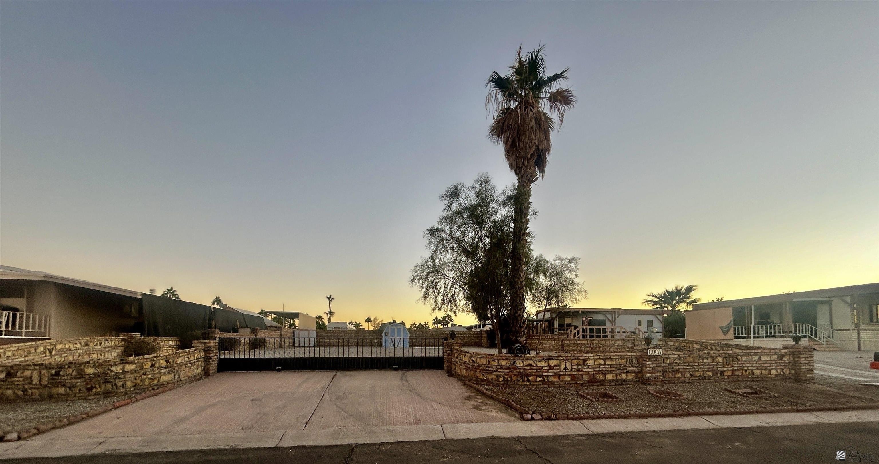 13837 E 49 ST – photo 1 of 9