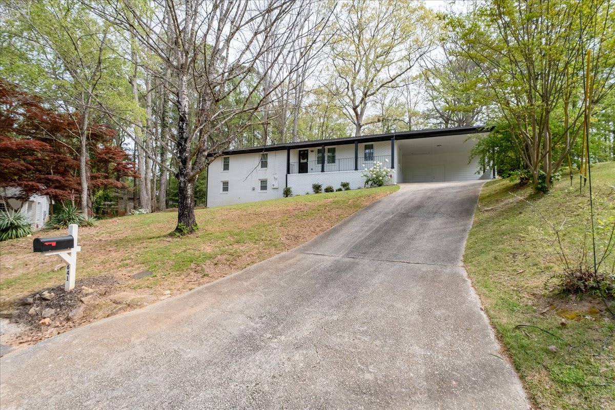 641 Amber Place Southwest – photo 1