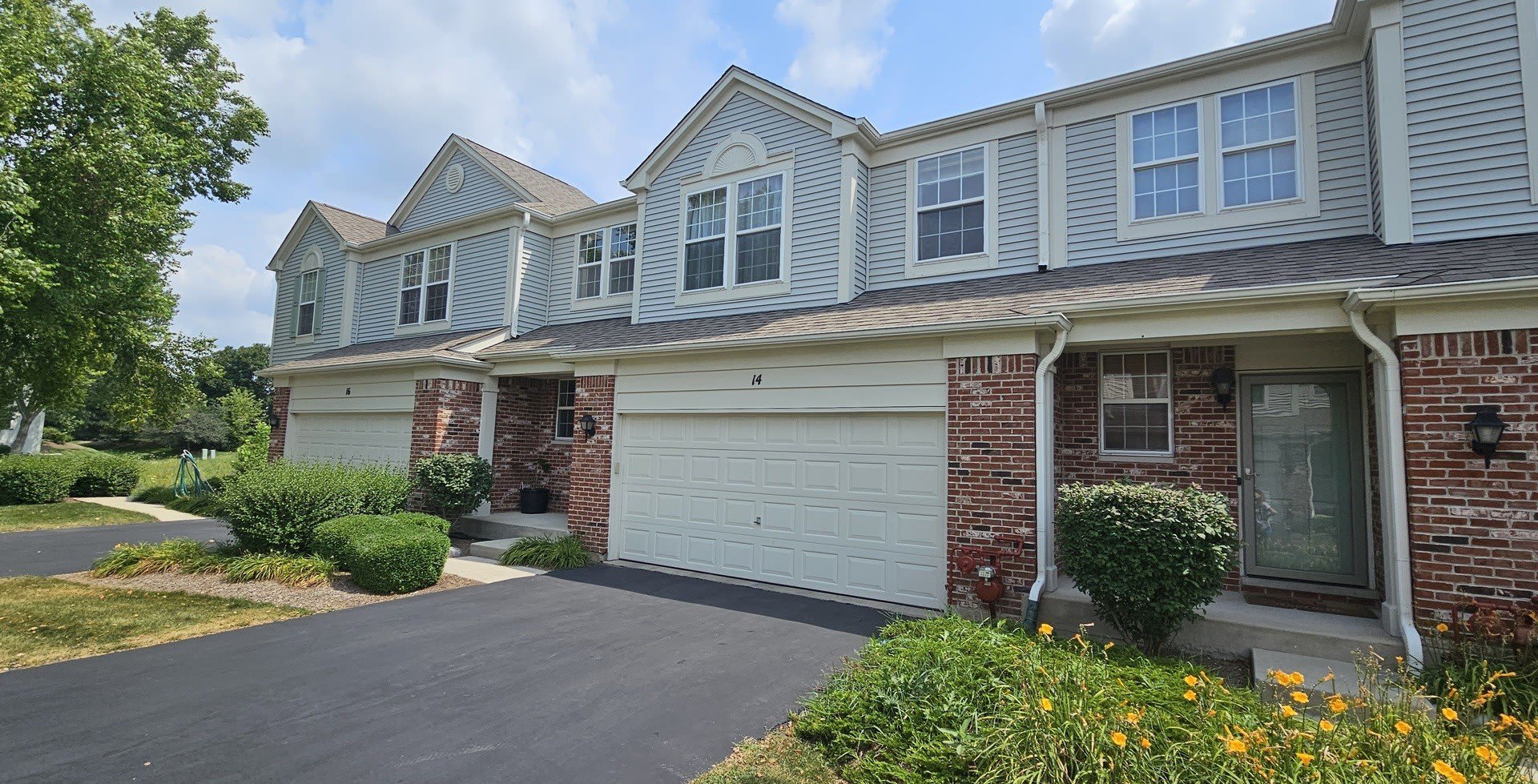14 Parkside Court – photo 1 of 18