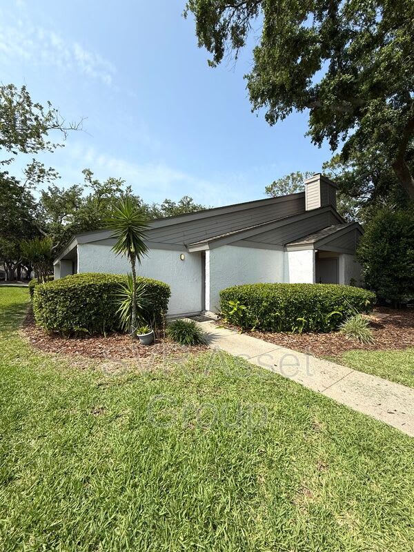 1033 Sea Hawk Drive – photo 1 of 15