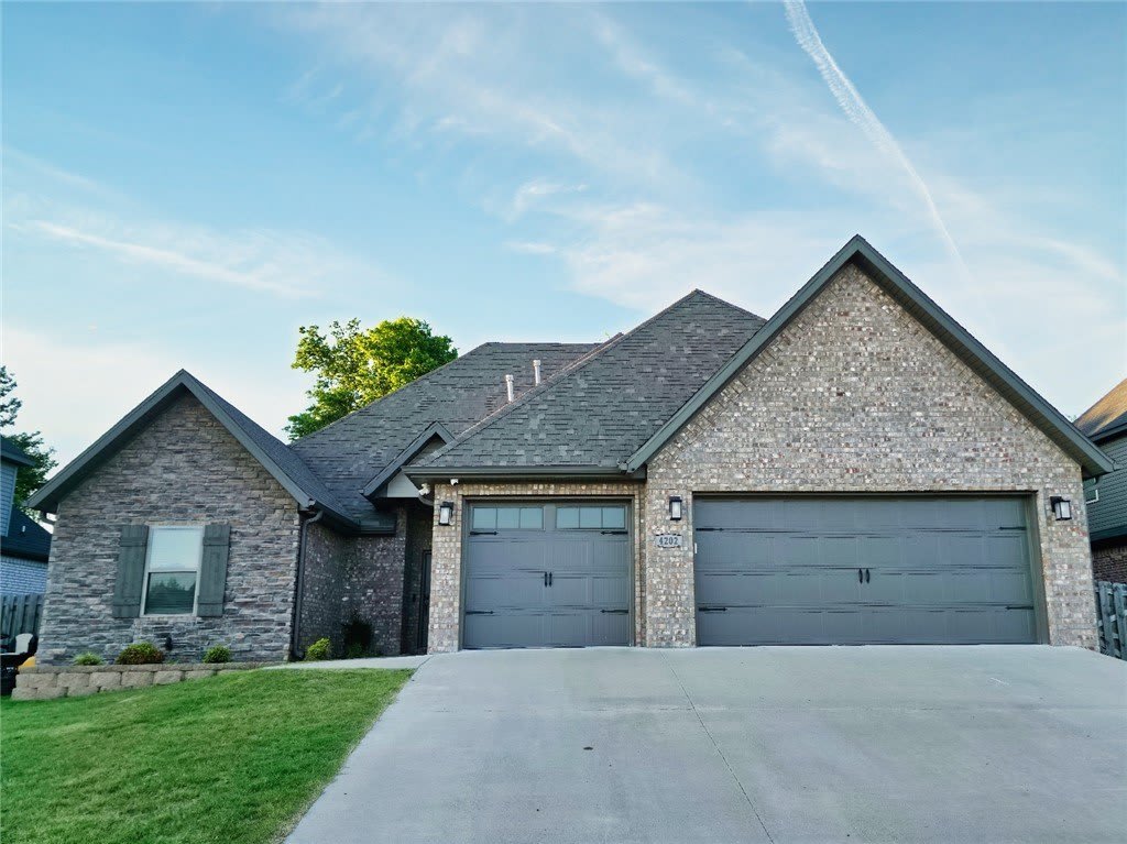 4202 SW Plumley Avenue – photo 1