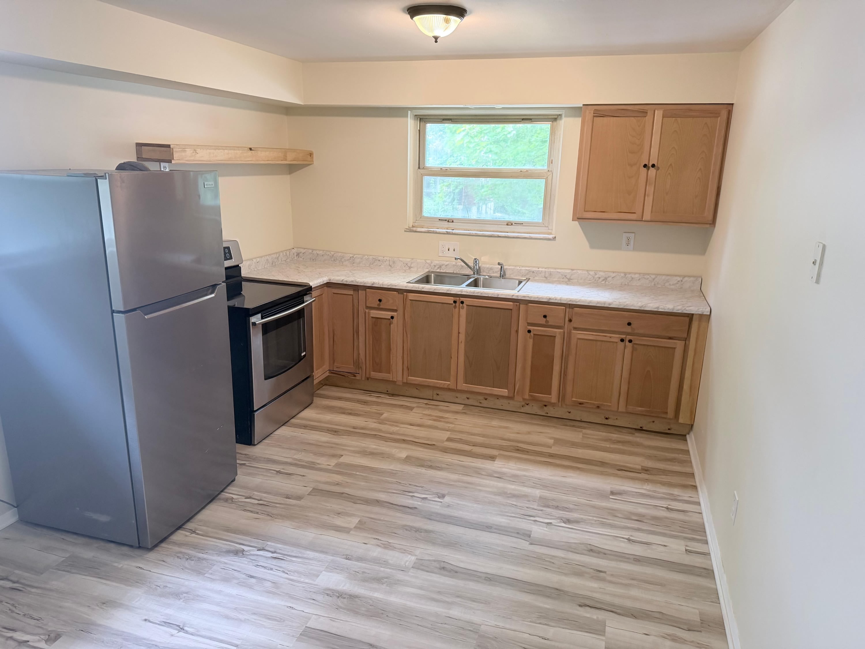 2420 Ulrich Avenue – photo 1 of 147