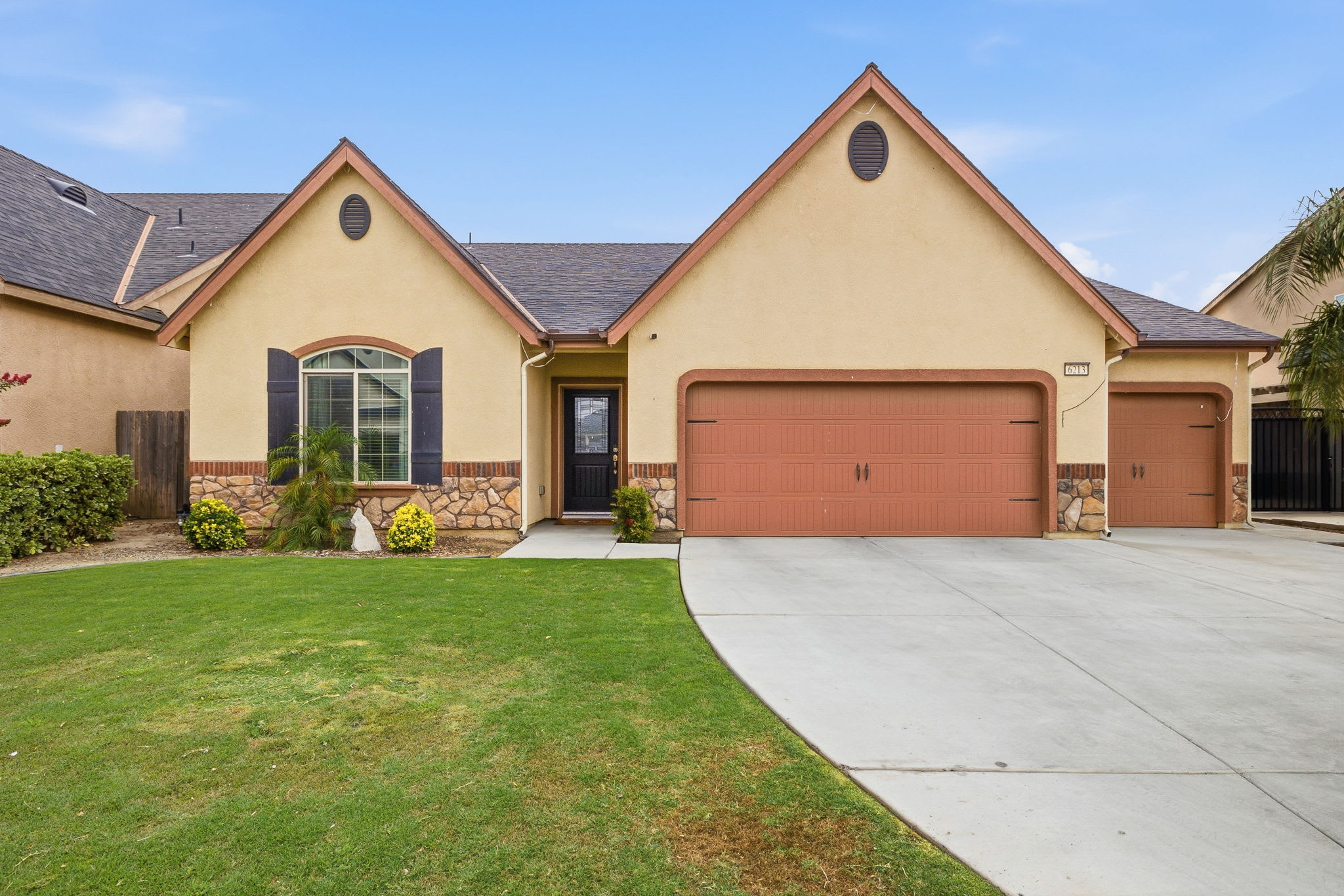 6213 Cape Cod Avenue – photo 1