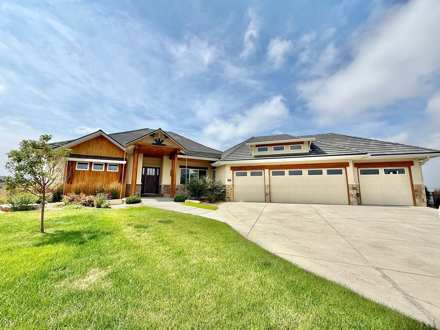 Luxury Golf Retreat in Berthoud with Breathtaking Mountain and TCP Golf Course Views – photo 1 of 45