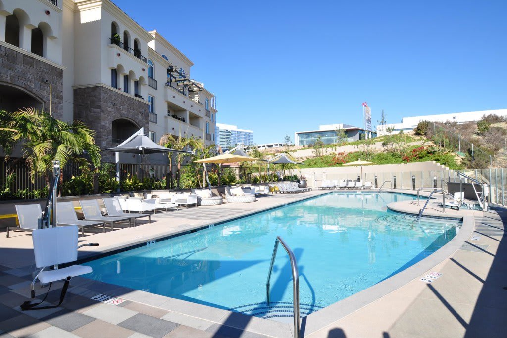 360 Luxury Apartments – photo 1