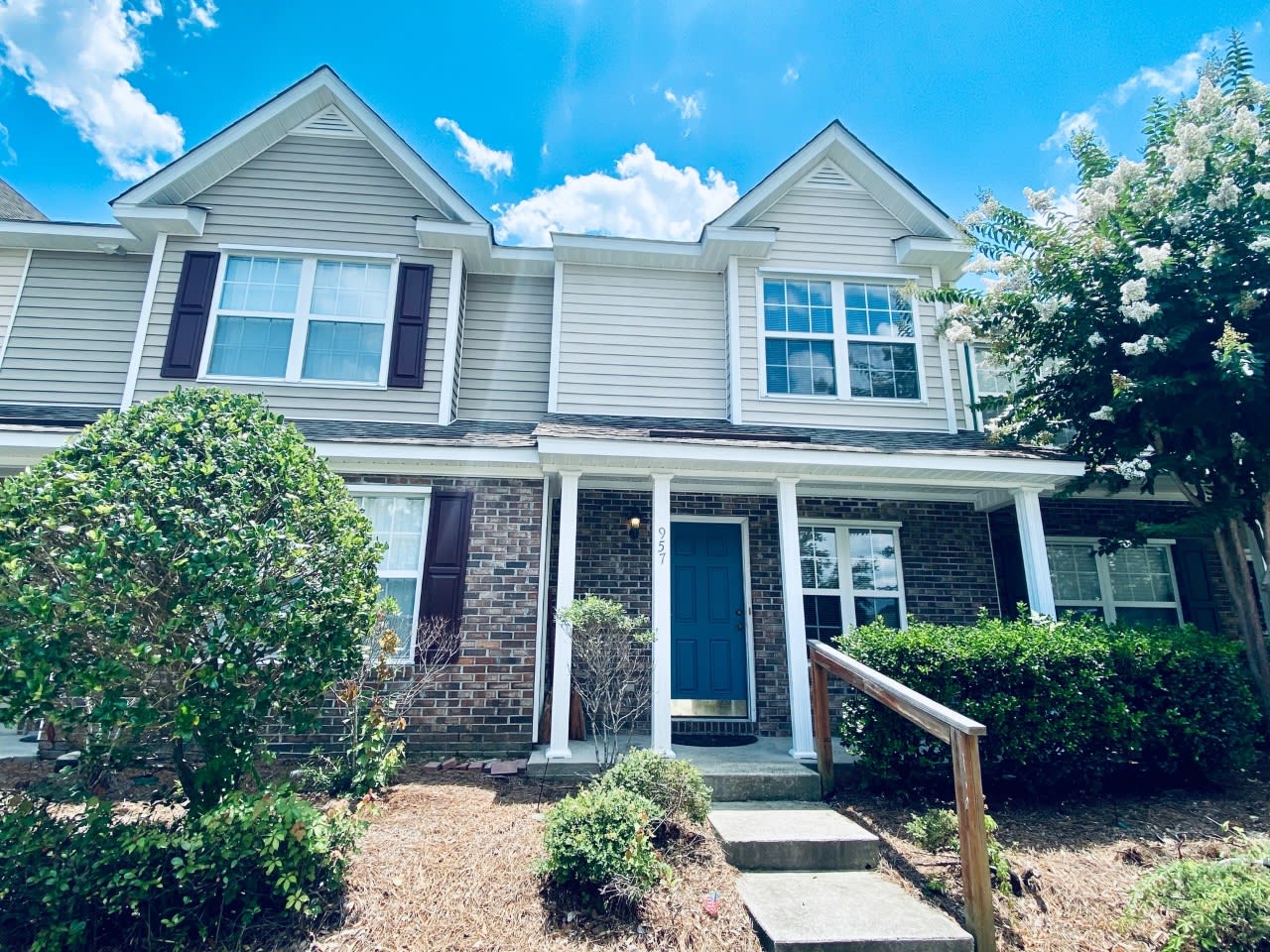 957 Pendant Cir – photo 1
