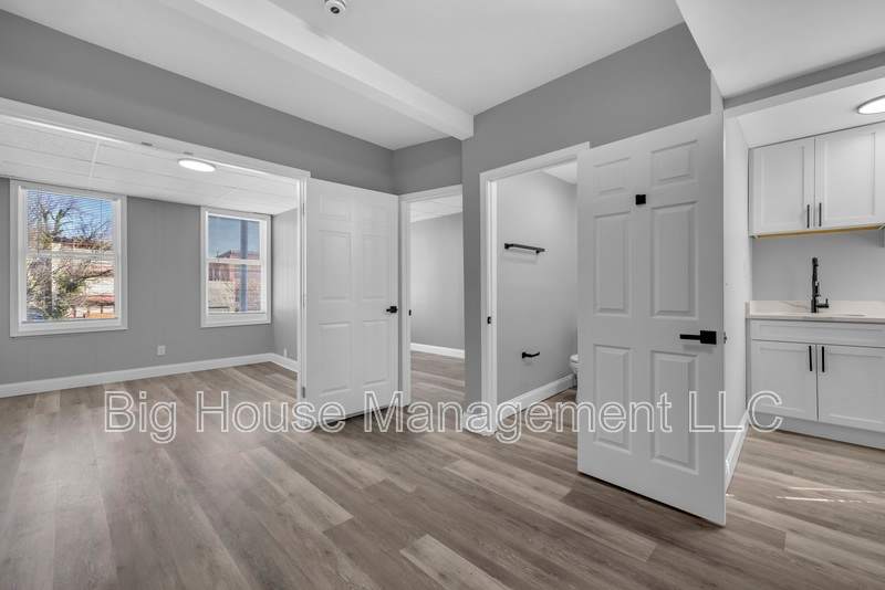 1725 Hollins St – photo 1