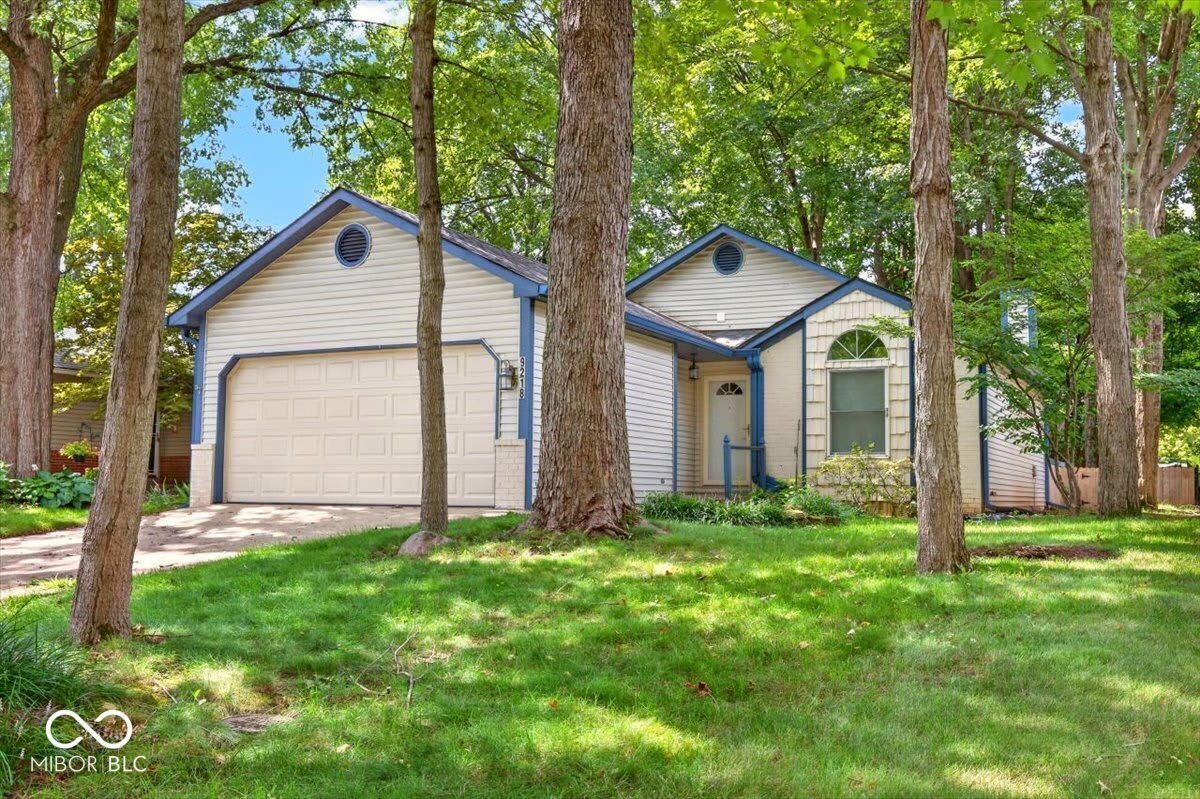 9218 N Park Avenue – photo 1