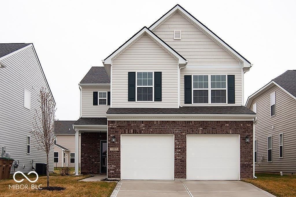 1887 Lakecrest Drive – photo 1 of 14