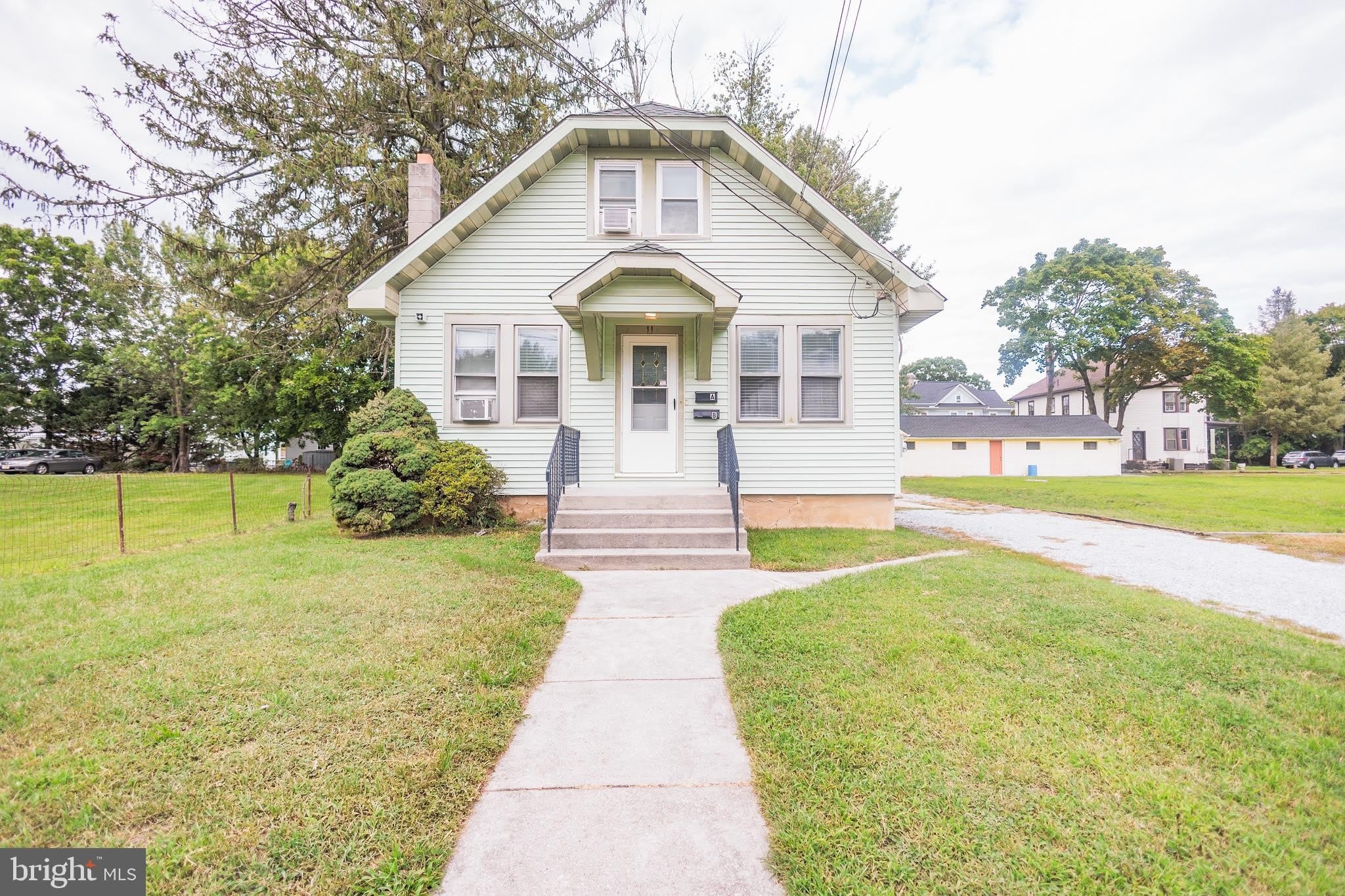 11 SEWELL Street – photo 1