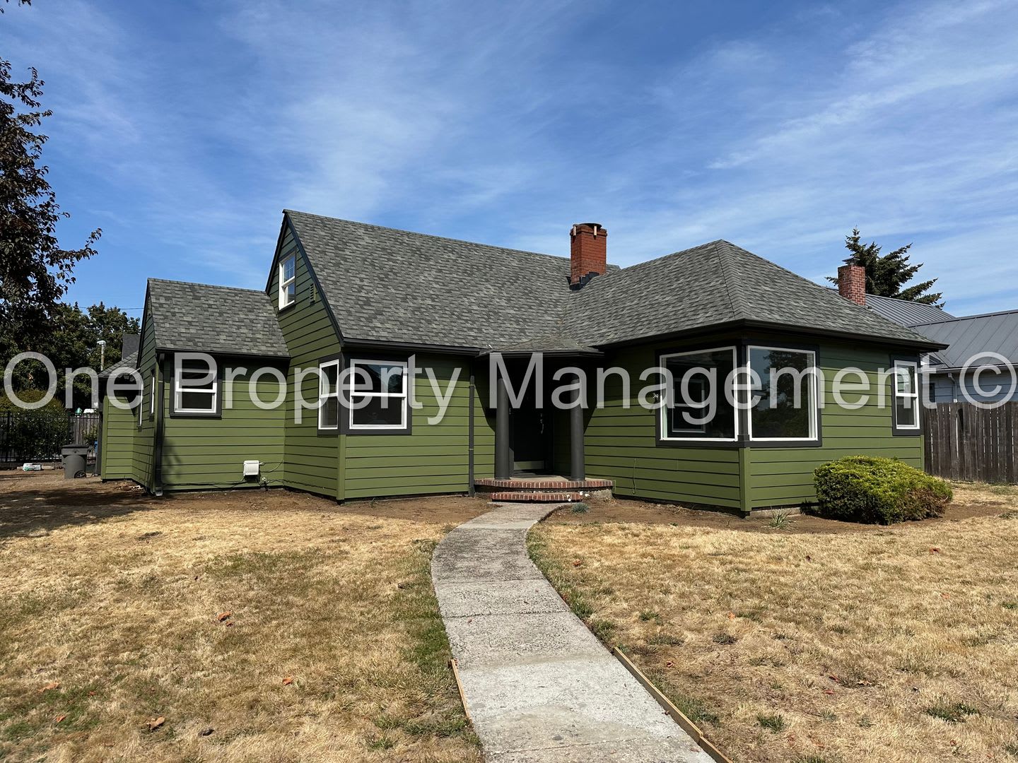 Renovated 3+ Bedroom Charmer Near Downtown – photo 1