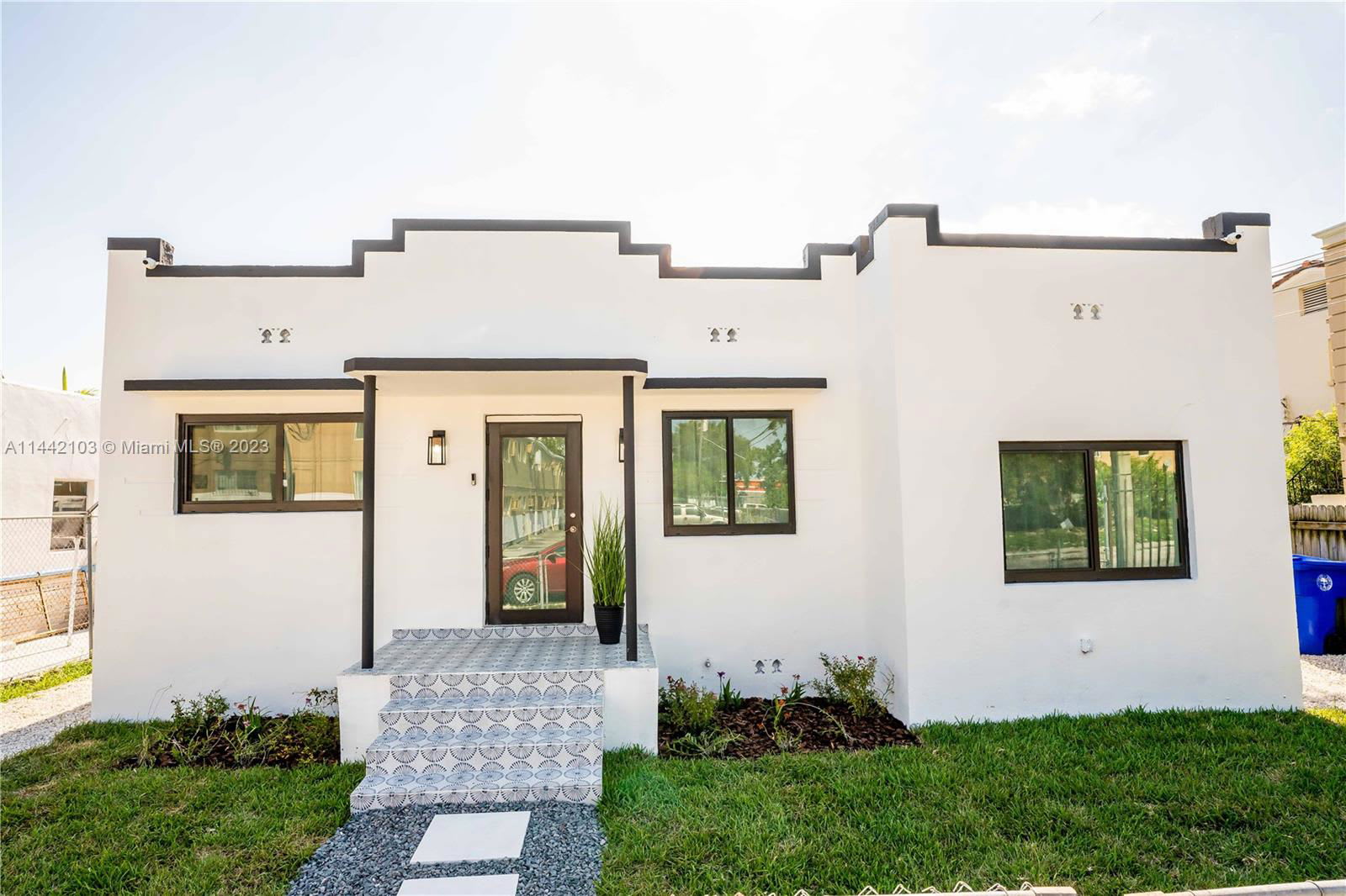 3504 Northwest 19th Avenue – photo 1