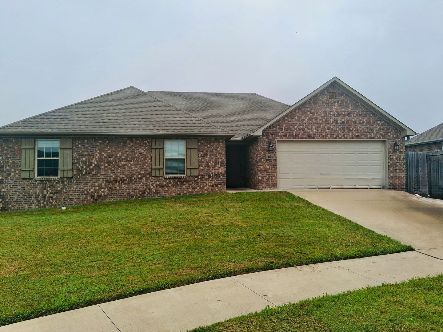 Beautiful 4-Bedroom Home in Gentry – photo 1 of 26