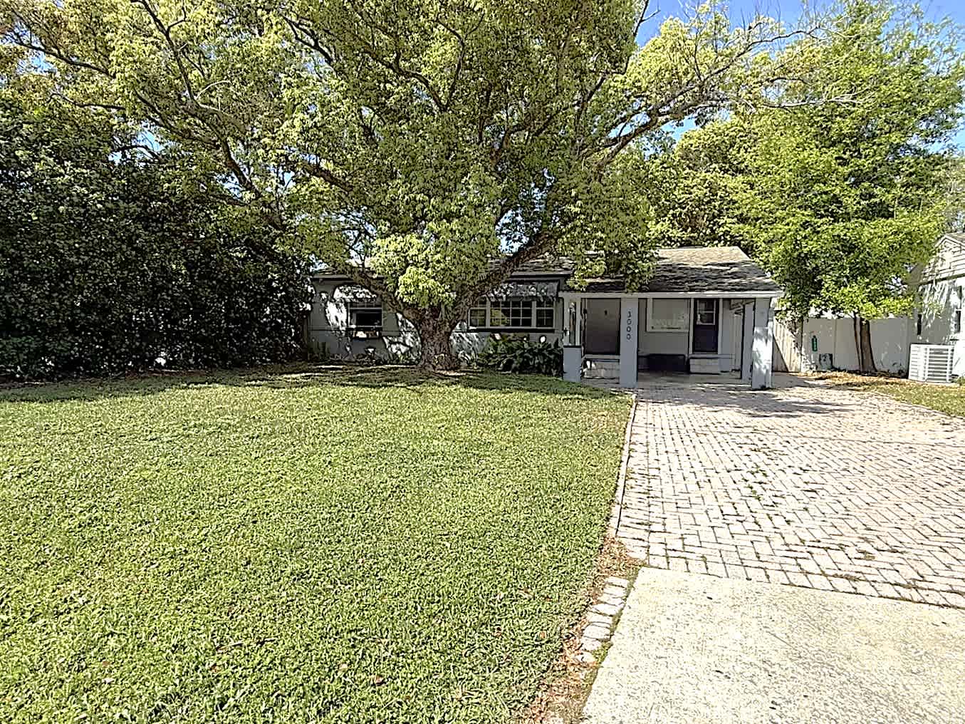 3000 Knollwood Circle – photo 1