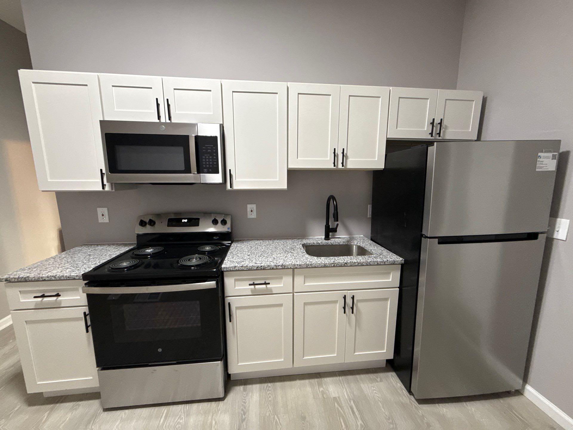 1700 Braddish Ave – photo 1