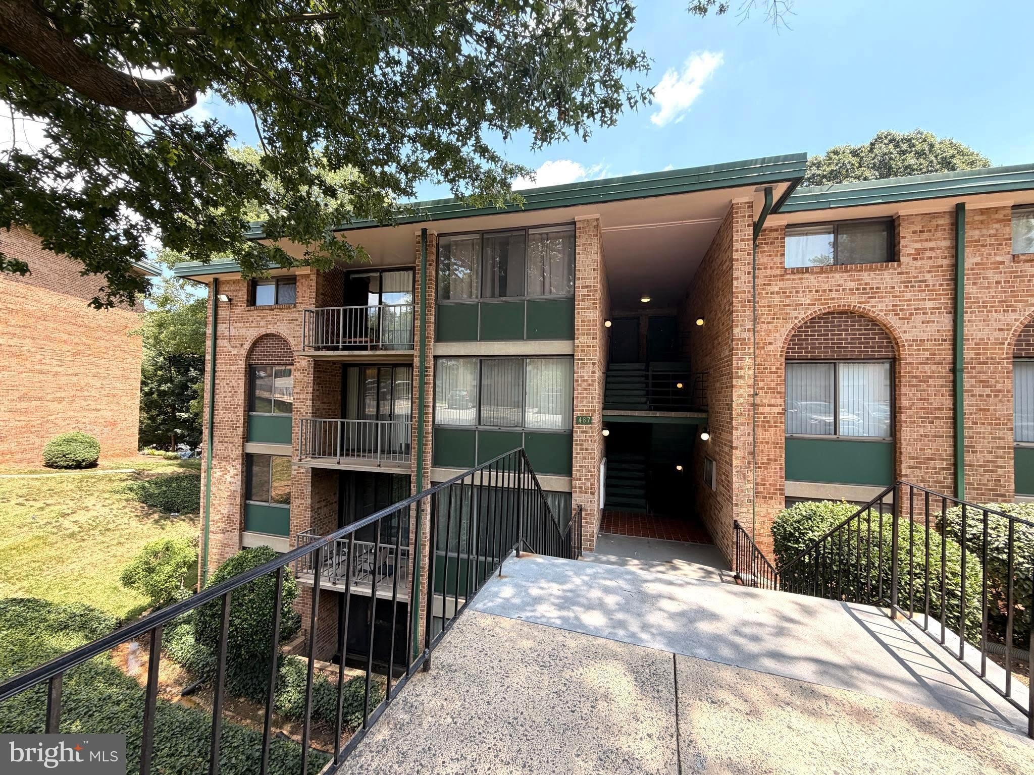 487 N Armistead Street – photo 1