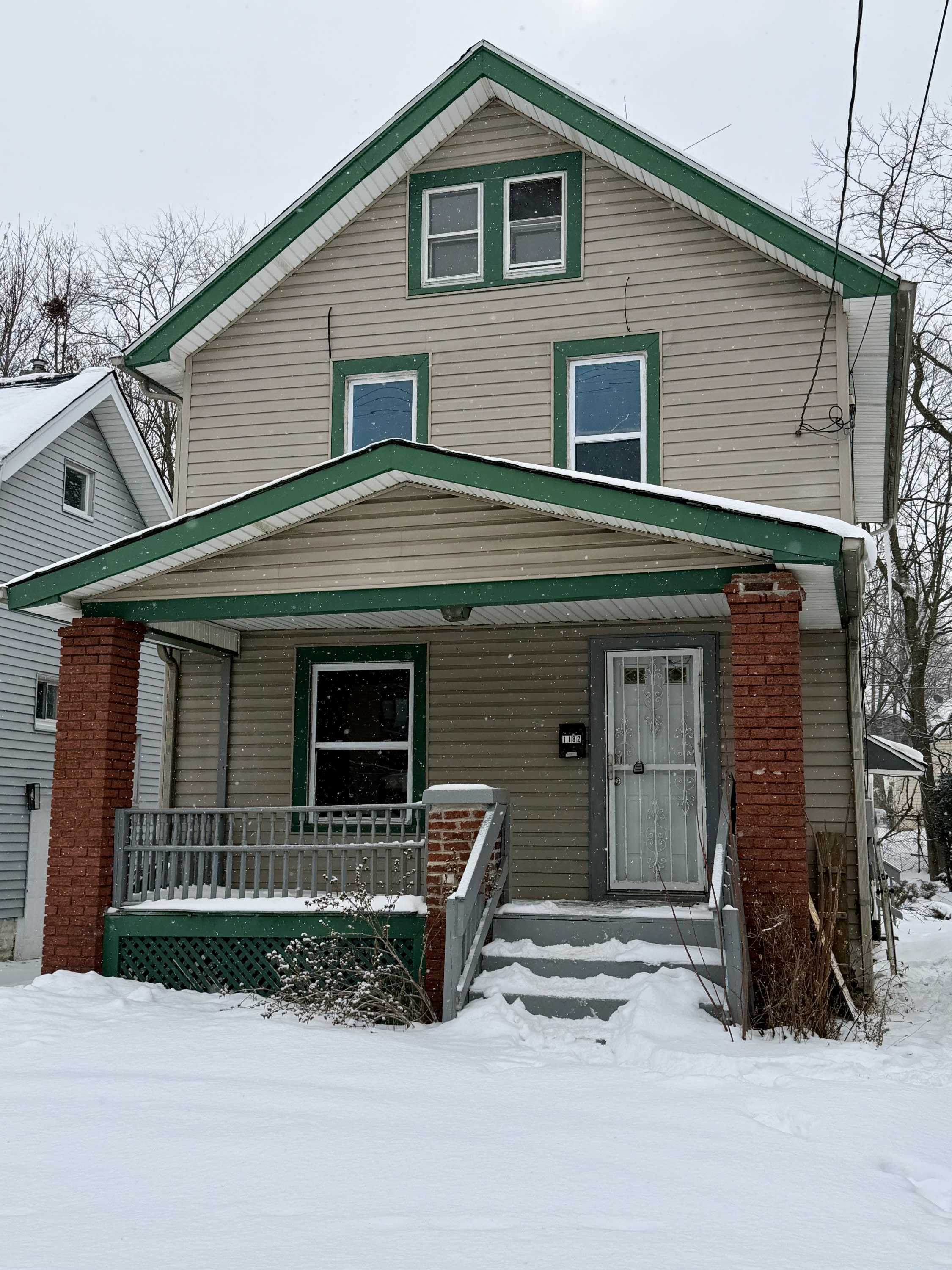 1182 5th Ave – photo 1