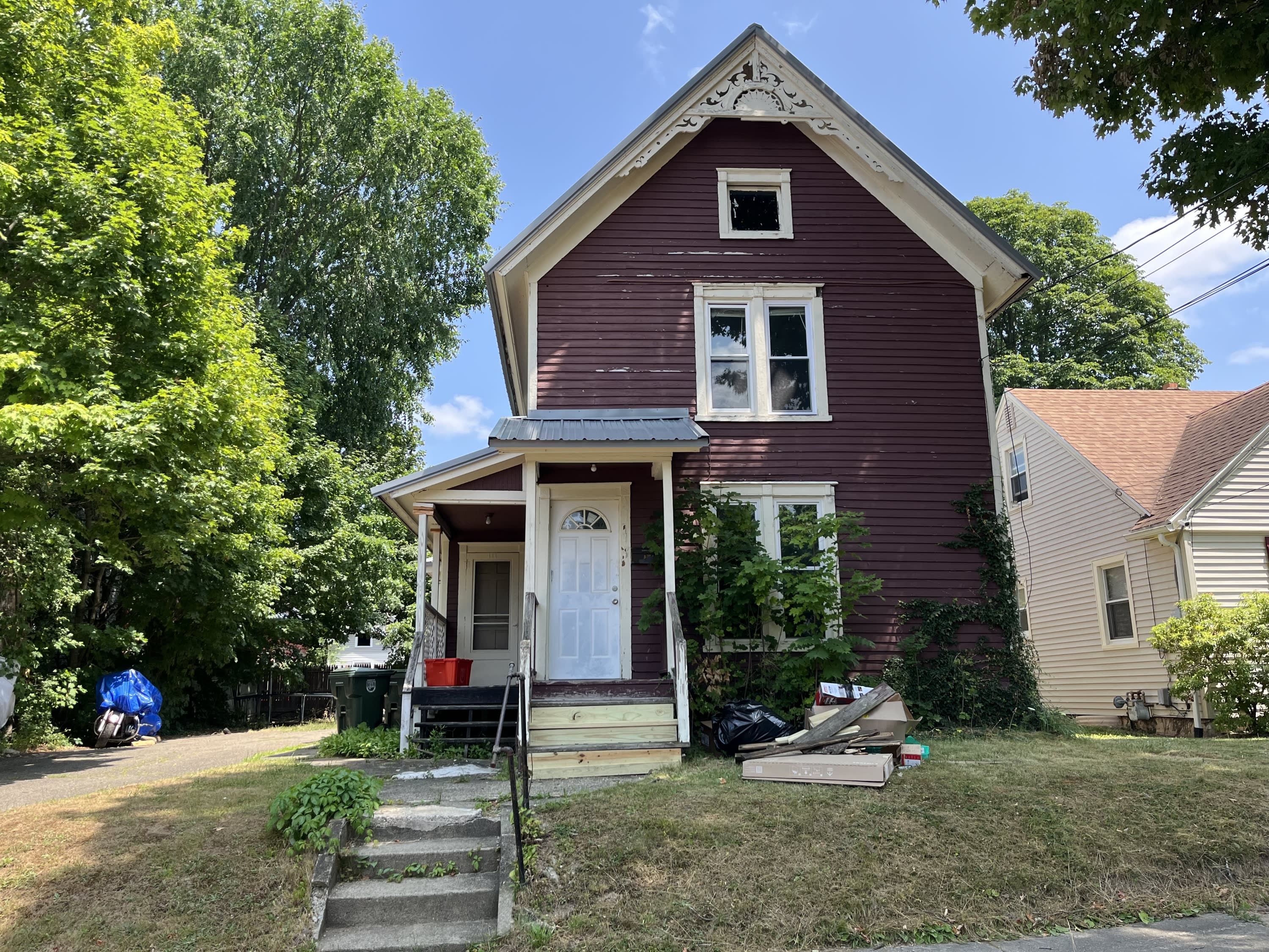 111 Myrtle Street – photo 1 of 17
