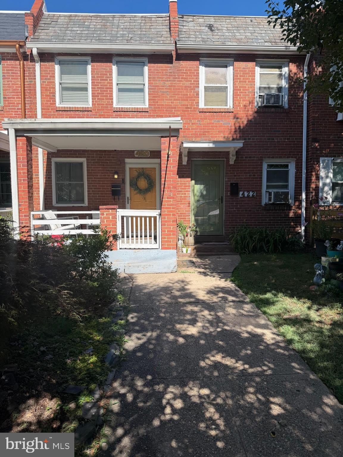 420 N HENRY Street – photo 1 of 5
