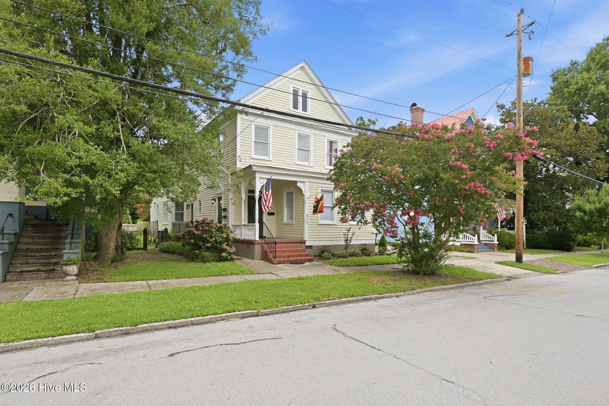 511 Middle Street – photo 1