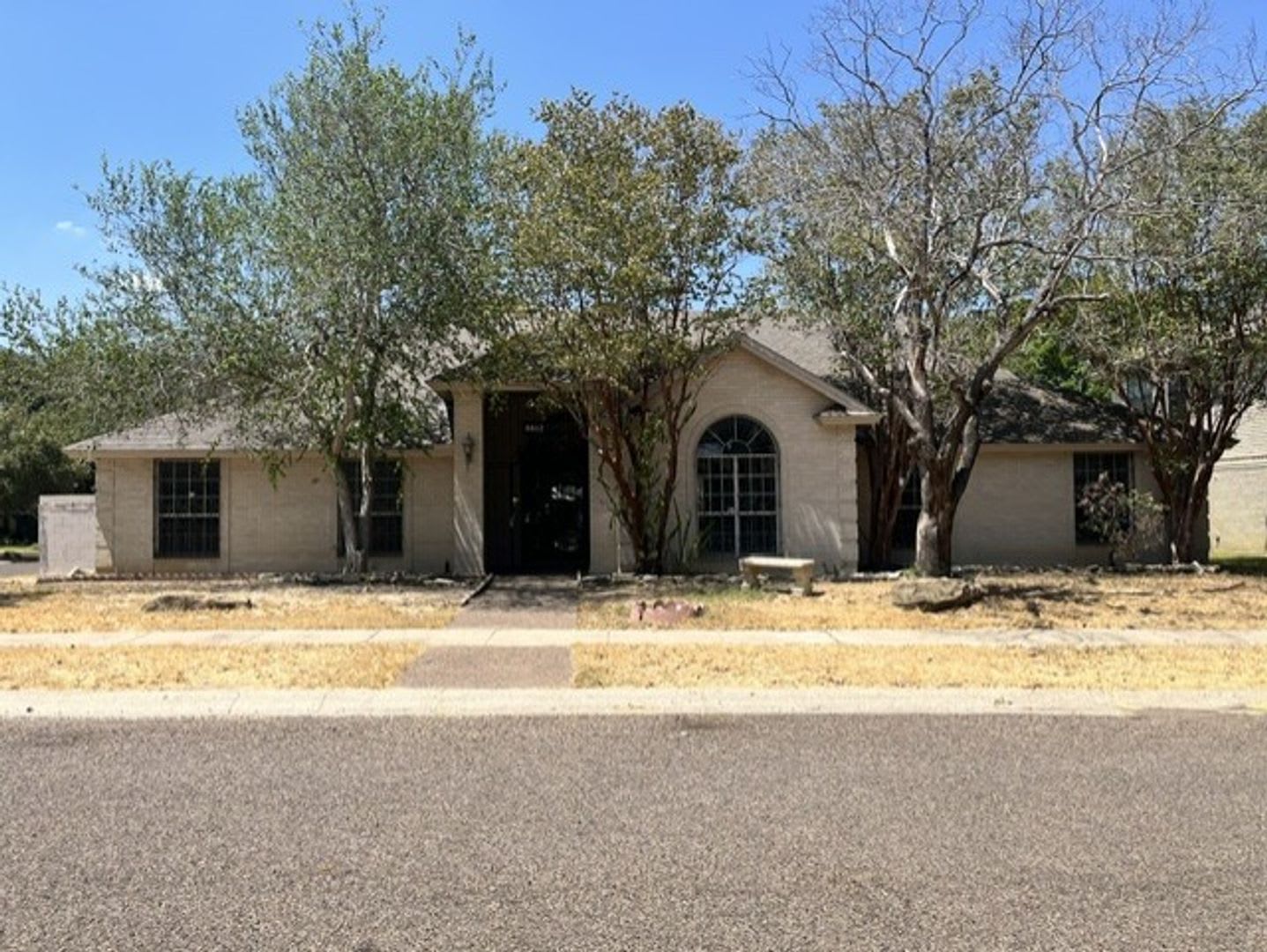 Cross Country Four Bedroom – photo 1 of 159