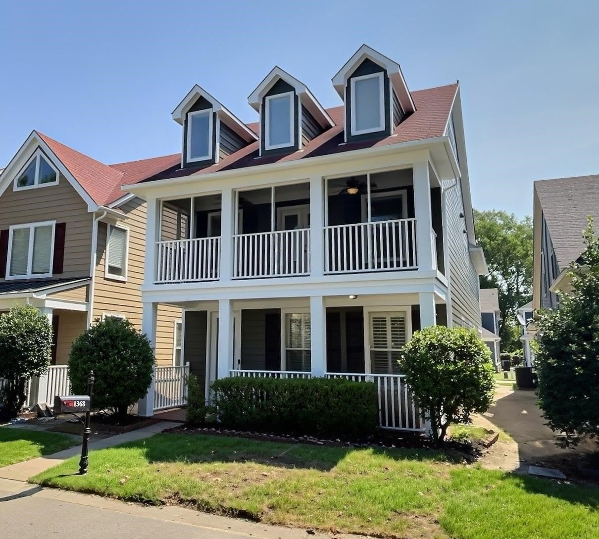 1368 ISLAND TOWN Dr – photo 1 of 21