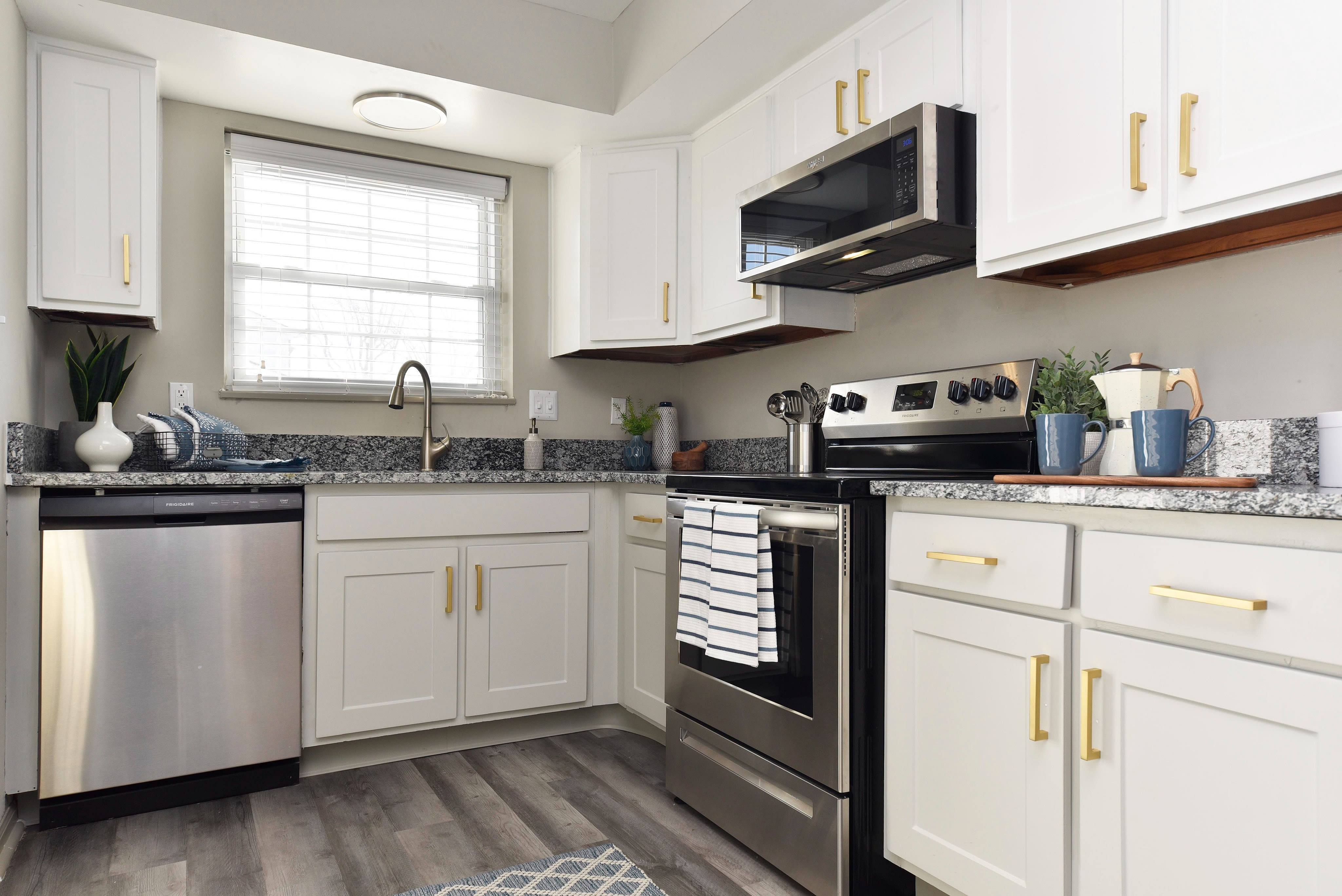 Everly Meridian Hills – photo 1